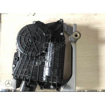 MERCEDES BAŞKAN TİCARET 4477600110 W447 VİTO ORTA KAPI VAKUM POMPASI